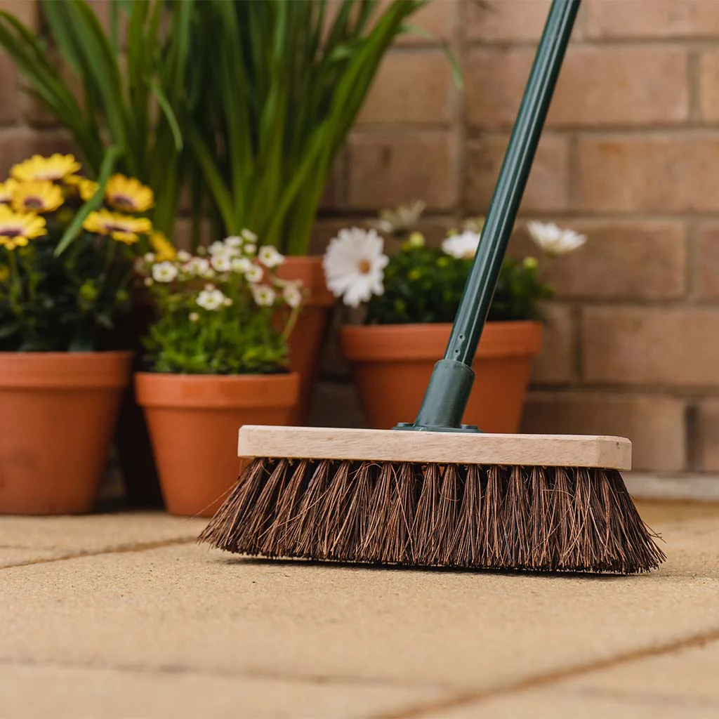 Gardman Stiff Garden Broom