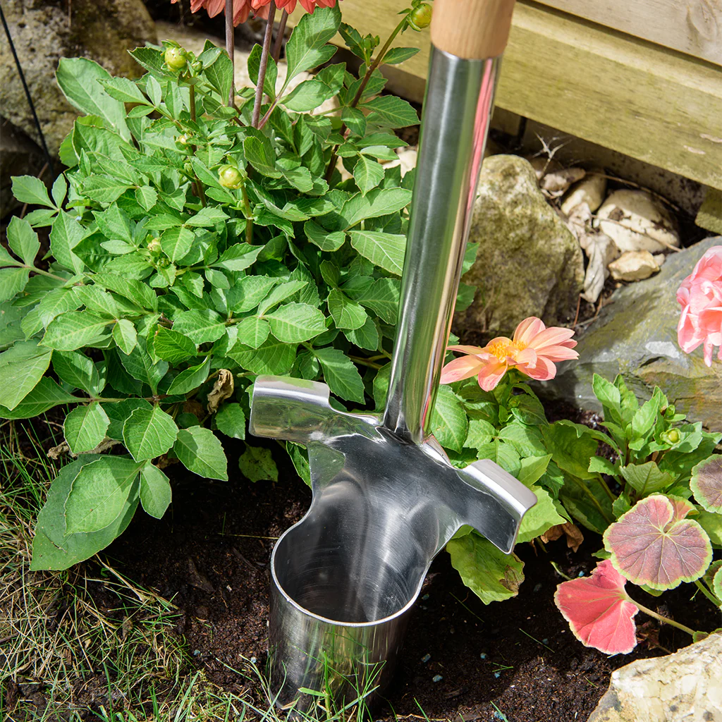Kent & Stowe Stainless Steel Long Handled Bulb Planter - Image 3