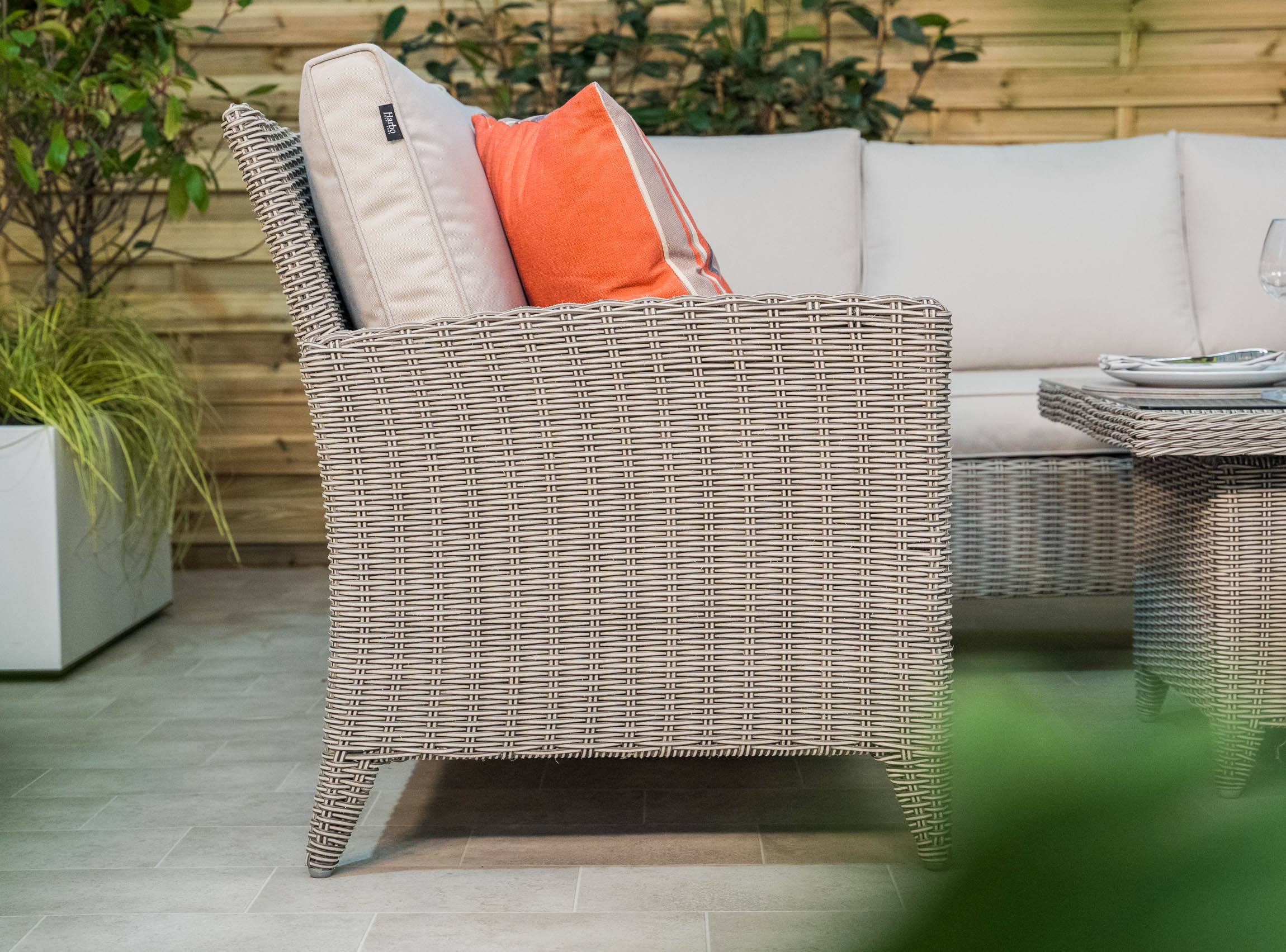 Valencia Compact Corner Dining Set - Image 6